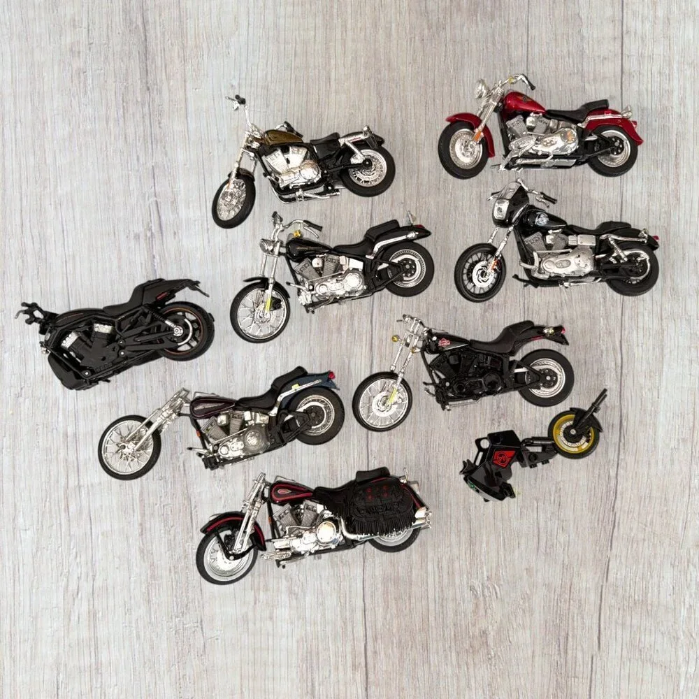 Lot of 10 Maisto Harley Davidson Die Cast Motorcycles V-Rod Dyna Softail Chopper